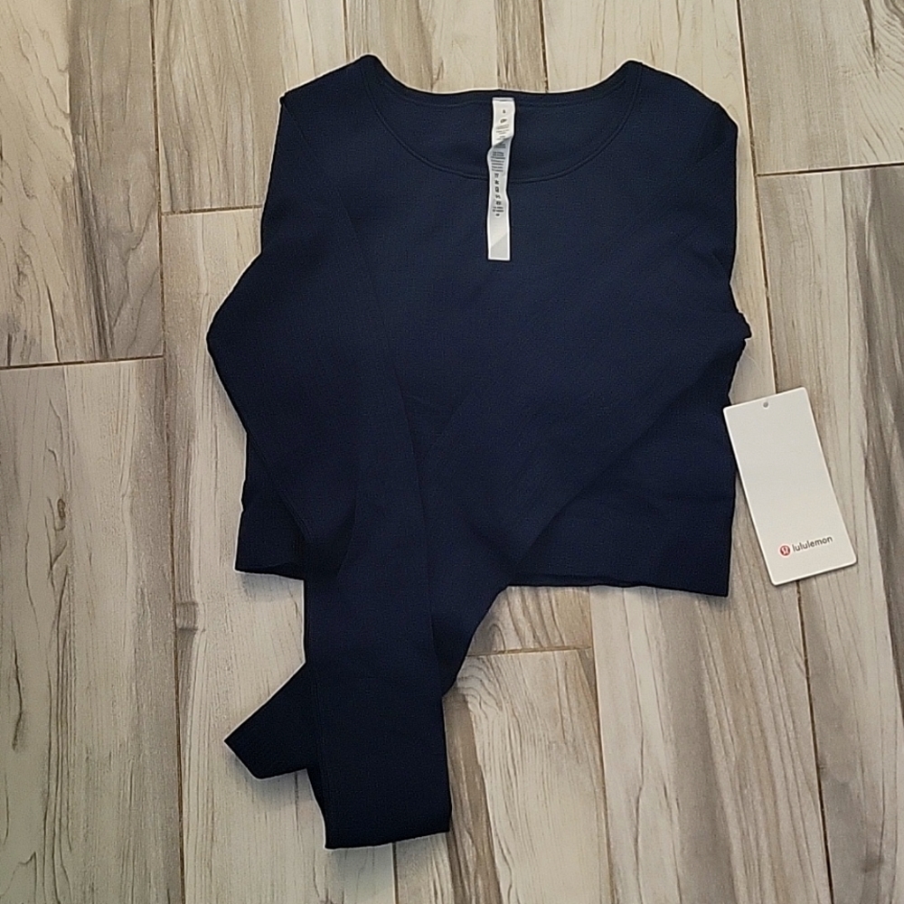 Lululemon Ebb to street Long Sleeve NWT Navy